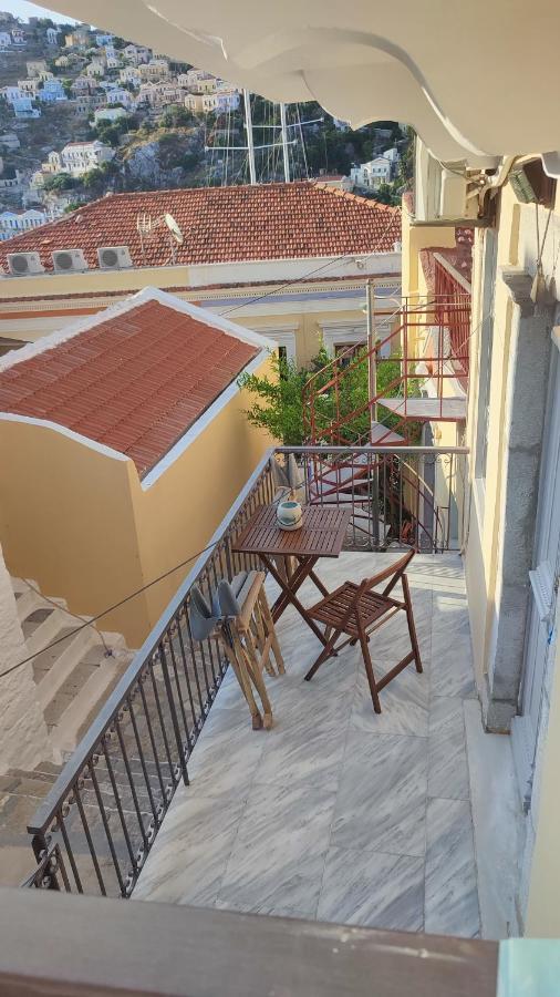 Evangelia Symi Exteriör bild
